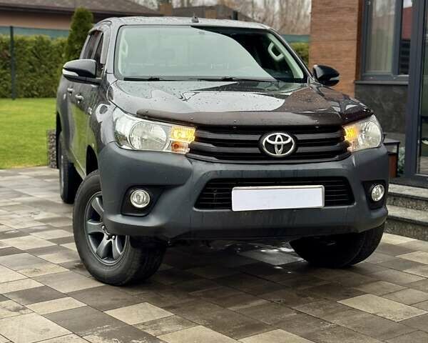 Серый Тойота Хайлюкс, объемом двигателя 2.39 л и пробегом 377 тыс. км за 21700 $, фото 7 на Automoto.ua