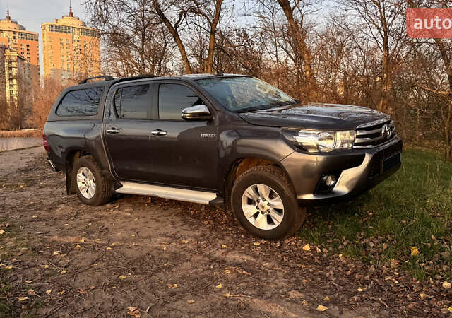 Серый Тойота Хайлюкс, объемом двигателя 2.4 л и пробегом 187 тыс. км за 25000 $, фото 6 на Automoto.ua