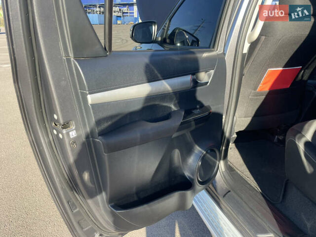 Сірий Тойота Хайлюкс, об'ємом двигуна 2.39 л та пробігом 191 тис. км за 32250 $, фото 37 на Automoto.ua