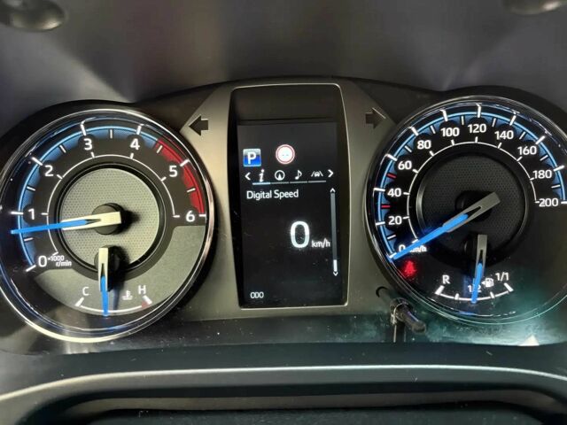 Серый Тойота Хайлюкс, объемом двигателя 2.8 л и пробегом 23 тыс. км за 33000 $, фото 7 на Automoto.ua