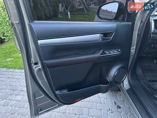 Серый Тойота Хайлюкс, объемом двигателя 2.39 л и пробегом 167 тыс. км за 32950 $, фото 8 на Automoto.ua