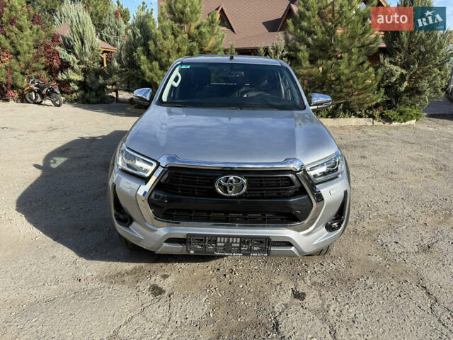 Серый Тойота Хайлюкс, объемом двигателя 2.76 л и пробегом 133 тыс. км за 45500 $, фото 1 на Automoto.ua
