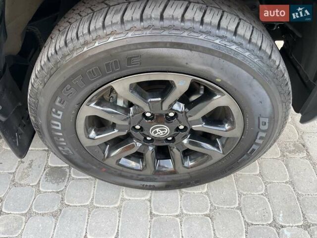 Серый Тойота Хайлюкс, объемом двигателя 2.8 л и пробегом 43 тыс. км за 49900 $, фото 36 на Automoto.ua