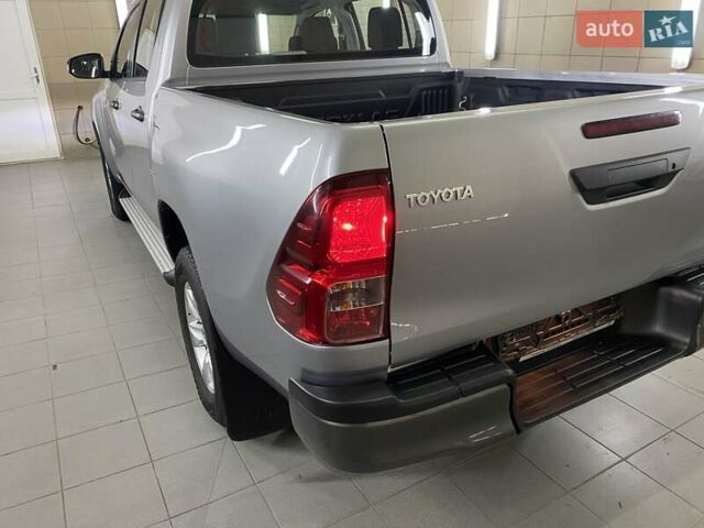 Серый Тойота Хайлюкс, объемом двигателя 2.4 л и пробегом 10 тыс. км за 41999 $, фото 13 на Automoto.ua