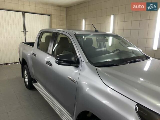 Серый Тойота Хайлюкс, объемом двигателя 2.4 л и пробегом 10 тыс. км за 41999 $, фото 10 на Automoto.ua