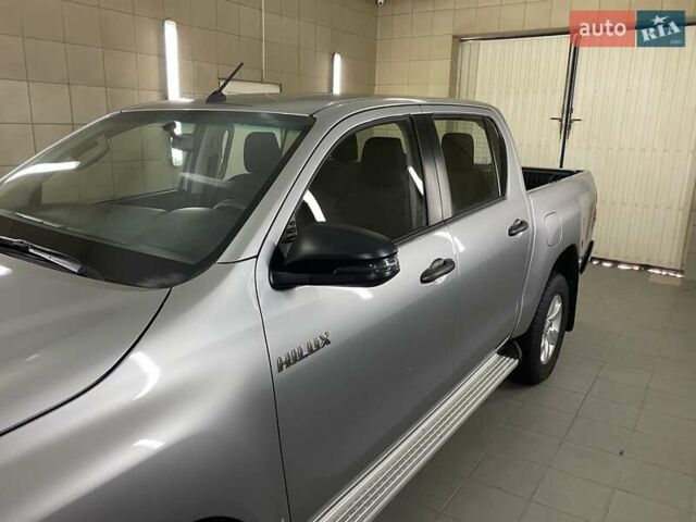 Серый Тойота Хайлюкс, объемом двигателя 2.4 л и пробегом 10 тыс. км за 41999 $, фото 11 на Automoto.ua