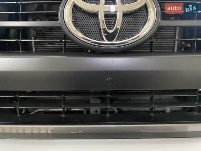 Серый Тойота Хайлюкс, объемом двигателя 2.4 л и пробегом 10 тыс. км за 41999 $, фото 16 на Automoto.ua