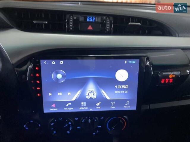 Серый Тойота Хайлюкс, объемом двигателя 2.4 л и пробегом 10 тыс. км за 41999 $, фото 22 на Automoto.ua