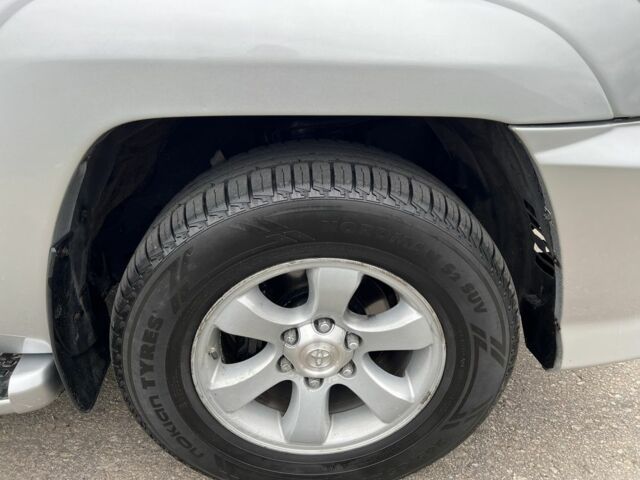 Серый Тойота Хайлюкс, объемом двигателя 3.4 л и пробегом 312 тыс. км за 11500 $, фото 16 на Automoto.ua