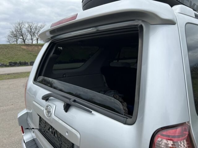 Серый Тойота Хайлюкс, объемом двигателя 3.4 л и пробегом 312 тыс. км за 11500 $, фото 23 на Automoto.ua