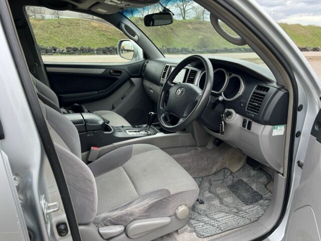 Серый Тойота Хайлюкс, объемом двигателя 3.4 л и пробегом 312 тыс. км за 11500 $, фото 6 на Automoto.ua