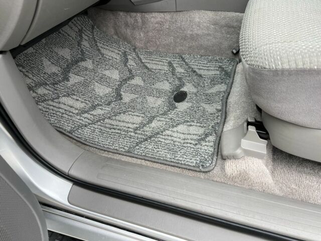 Серый Тойота Хайлюкс, объемом двигателя 3.4 л и пробегом 312 тыс. км за 11500 $, фото 19 на Automoto.ua