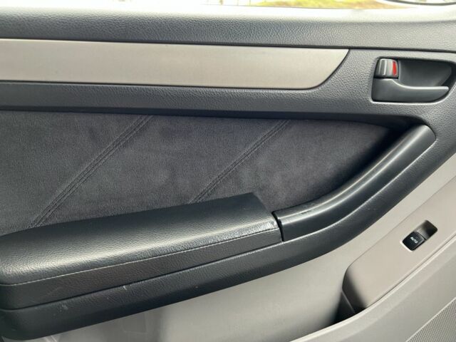 Серый Тойота Хайлюкс, объемом двигателя 3.4 л и пробегом 312 тыс. км за 11500 $, фото 11 на Automoto.ua