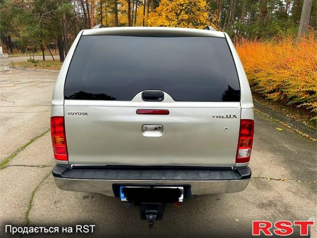 Тойота Хайлюкс 2009 в Киеве на Automoto.ua Серый Тойота Хайлюкс, объемом двигателя 3 л и пробегом 312 тыс. км за 17500 $, фото 6 на Automoto.ua