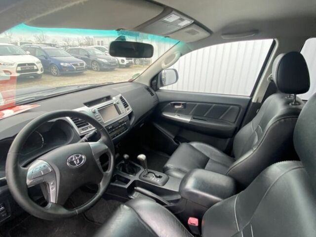 Тойота Хайлюкс 2013 у Володимир-Волинський на Automoto.ua Сірий Тойота Хайлюкс, об'ємом двигуна 3 л та пробігом 170 тис. км за 8500 $, фото 12 на Automoto.ua