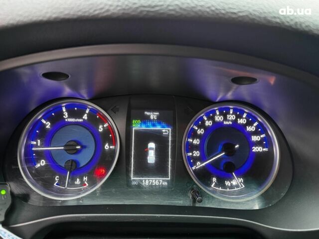 Сірий Тойота Хайлюкс, об'ємом двигуна 2.4 л та пробігом 188 тис. км за 24490 $, фото 14 на Automoto.ua