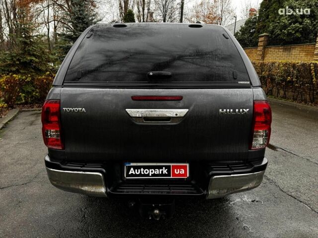 Сірий Тойота Хайлюкс, об'ємом двигуна 2.4 л та пробігом 188 тис. км за 24490 $, фото 6 на Automoto.ua