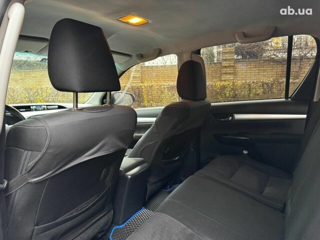 Сірий Тойота Хайлюкс, об'ємом двигуна 2.4 л та пробігом 188 тис. км за 24490 $, фото 25 на Automoto.ua