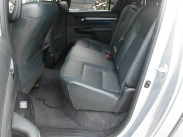 Серый Тойота Хайлюкс, объемом двигателя 2.8 л и пробегом 24 тыс. км за 13000 $, фото 9 на Automoto.ua