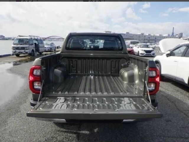 Серый Тойота Хайлюкс, объемом двигателя 2.4 л и пробегом 3 тыс. км за 40788 $, фото 10 на Automoto.ua