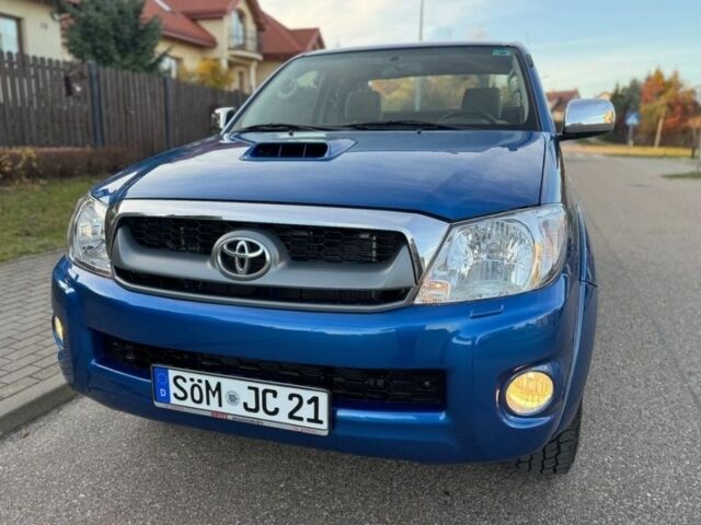 Синий Тойота Хайлюкс, объемом двигателя 2.5 л и пробегом 253 тыс. км за 3700 $, фото 2 на Automoto.ua