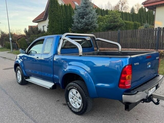 Синий Тойота Хайлюкс, объемом двигателя 2.5 л и пробегом 253 тыс. км за 3700 $, фото 3 на Automoto.ua