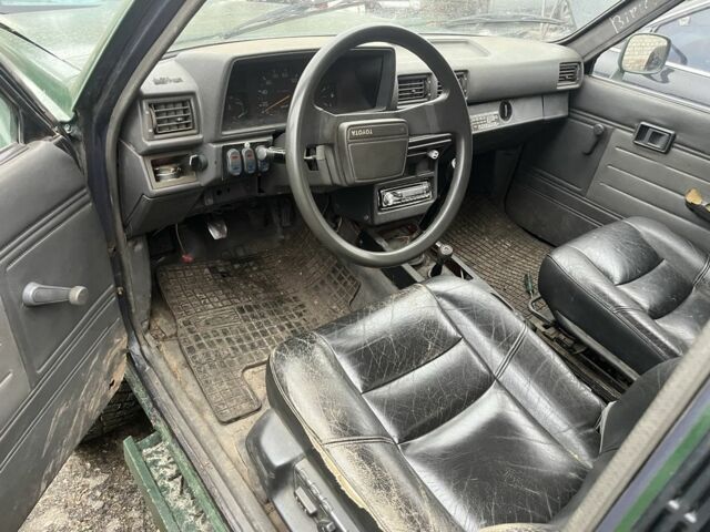 Зеленый Тойота Хайлюкс, объемом двигателя 2.4 л и пробегом 300 тыс. км за 2500 $, фото 10 на Automoto.ua