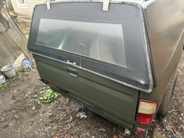 Зеленый Тойота Хайлюкс, объемом двигателя 3 л и пробегом 250 тыс. км за 6300 $, фото 3 на Automoto.ua