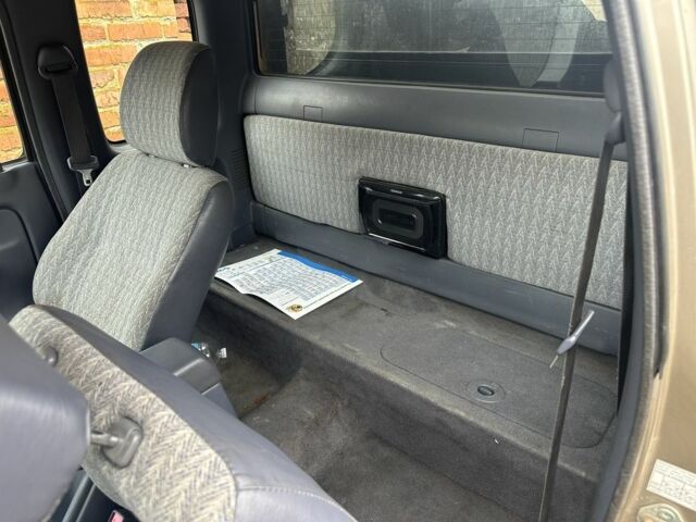 Зеленый Тойота Хайлюкс, объемом двигателя 3 л и пробегом 250 тыс. км за 6300 $, фото 7 на Automoto.ua