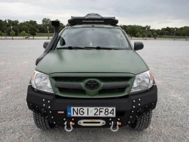 Зеленый Тойота Хайлюкс, объемом двигателя 2.5 л и пробегом 265 тыс. км за 5000 $, фото 2 на Automoto.ua