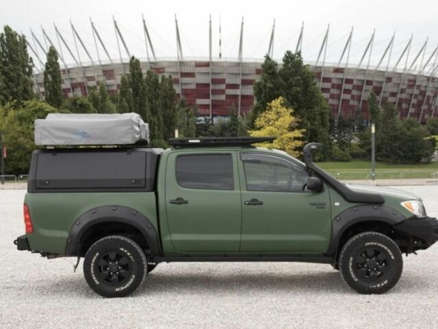 Зеленый Тойота Хайлюкс, объемом двигателя 2.5 л и пробегом 265 тыс. км за 4713 $, фото 9 на Automoto.ua