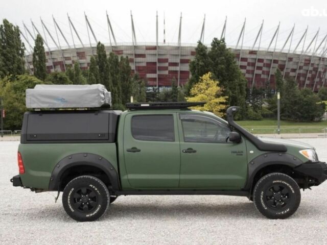 Зелений Тойота Хайлюкс, об'ємом двигуна 0 л та пробігом 250 тис. км за 3500 $, фото 5 на Automoto.ua