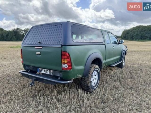Зеленый Тойота Хайлюкс, объемом двигателя 2.5 л и пробегом 273 тыс. км за 3300 $, фото 5 на Automoto.ua