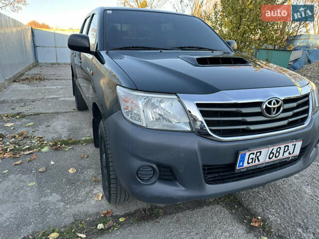 Зелений Тойота Хайлюкс, об'ємом двигуна 2.4 л та пробігом 134 тис. км за 18300 $, фото 6 на Automoto.ua