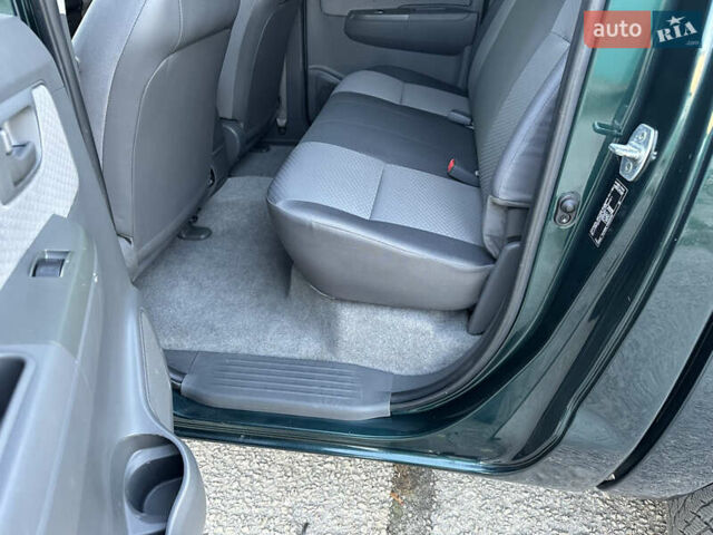 Зелений Тойота Хайлюкс, об'ємом двигуна 2.4 л та пробігом 134 тис. км за 18300 $, фото 10 на Automoto.ua