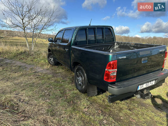 Зелений Тойота Хайлюкс, об'ємом двигуна 2.4 л та пробігом 134 тис. км за 18300 $, фото 1 на Automoto.ua