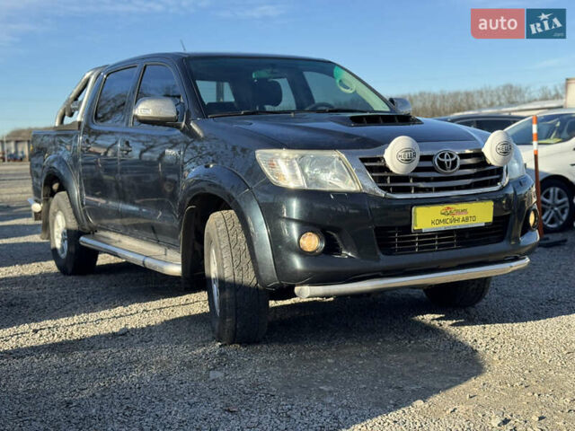 Зелений Тойота Хайлюкс, об'ємом двигуна 2.5 л та пробігом 349 тис. км за 17900 $, фото 3 на Automoto.ua