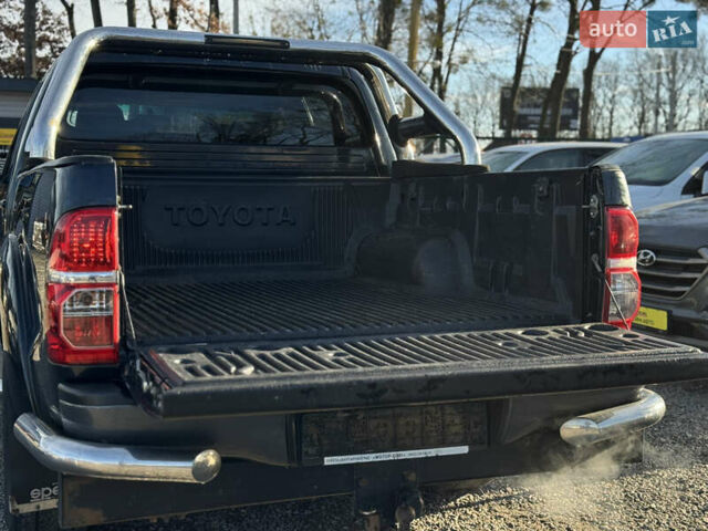 Зелений Тойота Хайлюкс, об'ємом двигуна 2.5 л та пробігом 349 тис. км за 17900 $, фото 7 на Automoto.ua