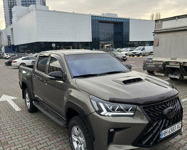 Зеленый Тойота Хайлюкс, объемом двигателя 2.4 л и пробегом 188 тыс. км за 24500 $, фото 5 на Automoto.ua