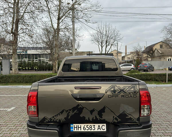 Зеленый Тойота Хайлюкс, объемом двигателя 2.4 л и пробегом 188 тыс. км за 24500 $, фото 8 на Automoto.ua