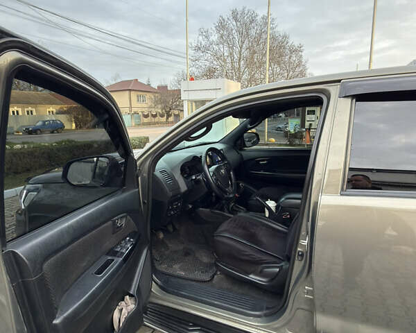 Зеленый Тойота Хайлюкс, объемом двигателя 2.4 л и пробегом 188 тыс. км за 24500 $, фото 12 на Automoto.ua