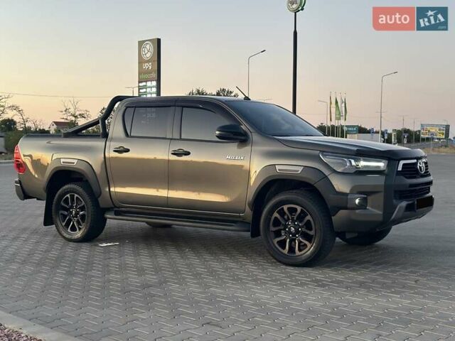 Зеленый Тойота Хайлюкс, объемом двигателя 2.76 л и пробегом 145 тыс. км за 36500 $, фото 3 на Automoto.ua