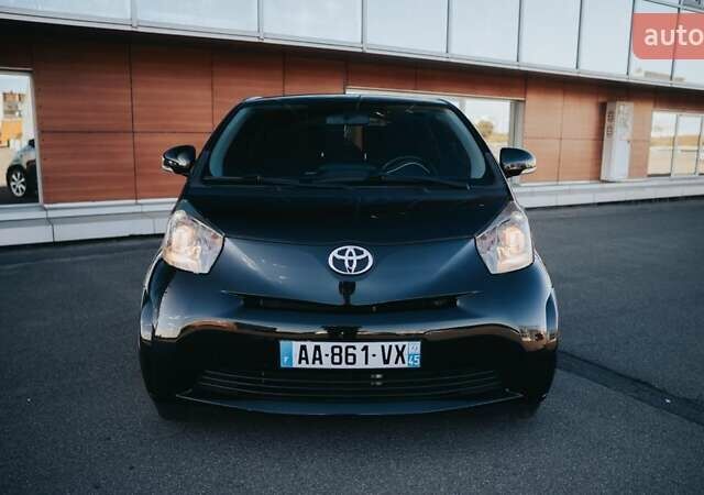 Черный Тойота АйКью, объемом двигателя 1 л и пробегом 34 тыс. км за 6000 $, фото 16 на Automoto.ua