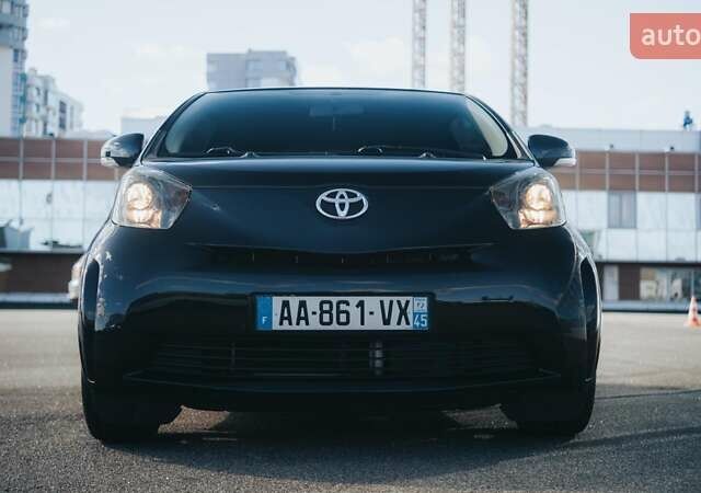 Черный Тойота АйКью, объемом двигателя 1 л и пробегом 34 тыс. км за 6000 $, фото 3 на Automoto.ua