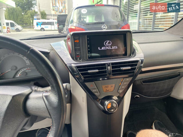Черный Тойота АйКью, объемом двигателя 1.33 л и пробегом 98 тыс. км за 8900 $, фото 7 на Automoto.ua