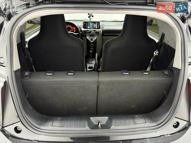 Чорний Тойота АйКью, об'ємом двигуна 1.33 л та пробігом 160 тис. км за 6999 $, фото 20 на Automoto.ua