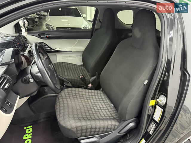 Чорний Тойота АйКью, об'ємом двигуна 1.33 л та пробігом 160 тис. км за 6999 $, фото 15 на Automoto.ua