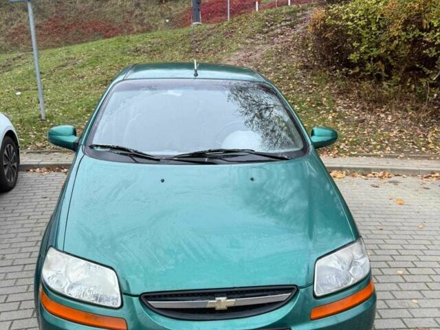 Тойота Інова, об'ємом двигуна 5 л та пробігом 2 тис. км за 2500 $, фото 1 на Automoto.ua