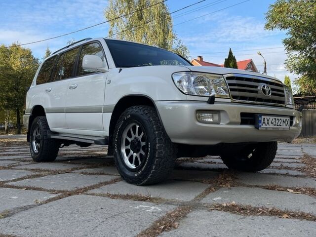 Білий Тойота Ленд Крузер 100, об'ємом двигуна 4.5 л та пробігом 330 тис. км за 15000 $, фото 10 на Automoto.ua