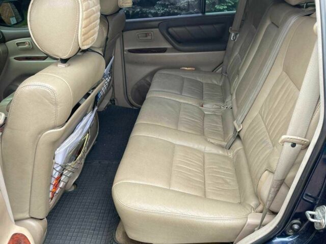 Белый Тойота Ленд Крузер 100, объемом двигателя 2.5 л и пробегом 683 тыс. км за 9550 $, фото 8 на Automoto.ua